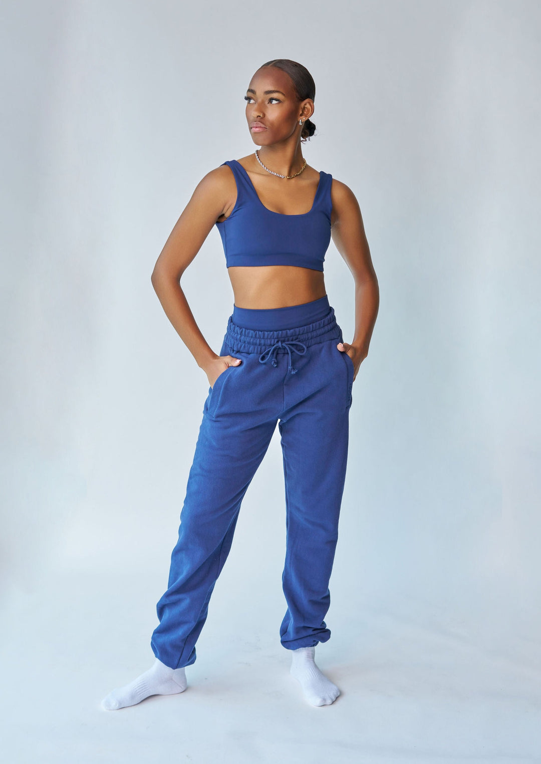 HOLIDAE SWEAT PANTS