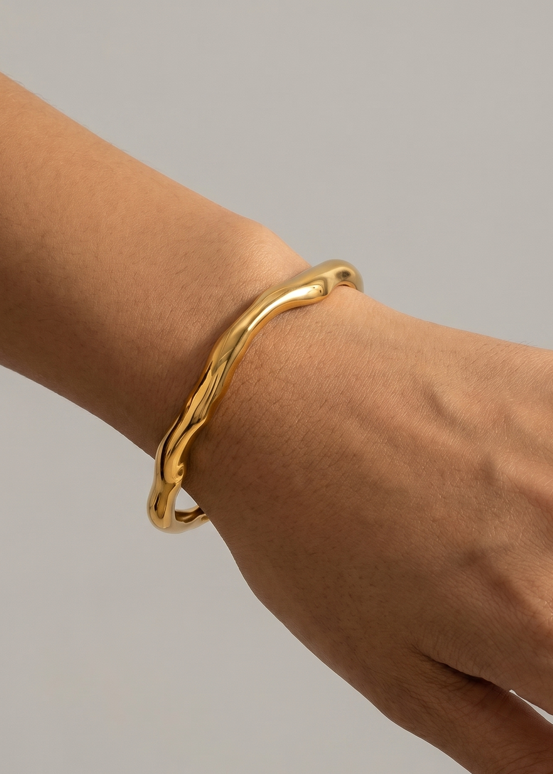 WILLA CUFF